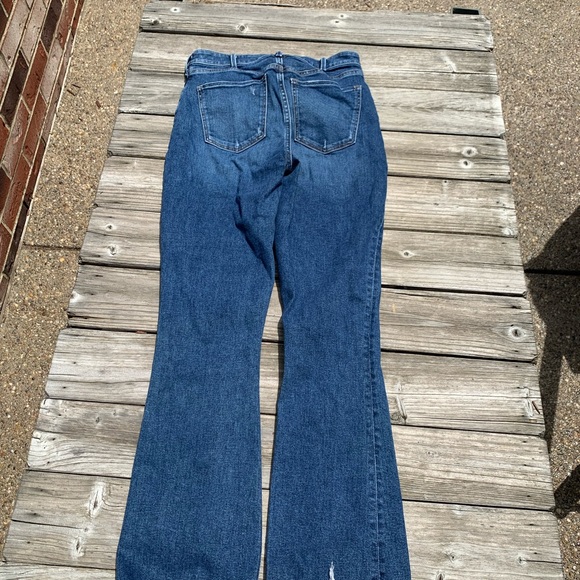 A+F Curve Love High Rise Ankle Flare Jeans - Picture 3 of 4
